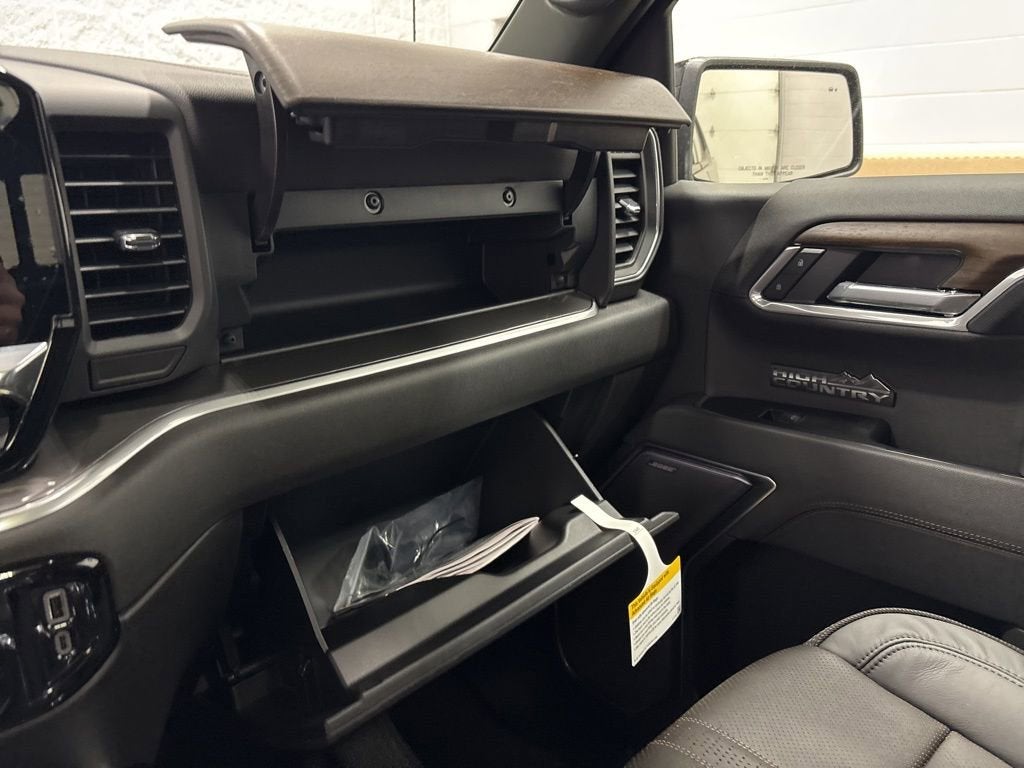 2026 Chevrolet Silverado 1500 High Country Crew Cab Short Box 4WD