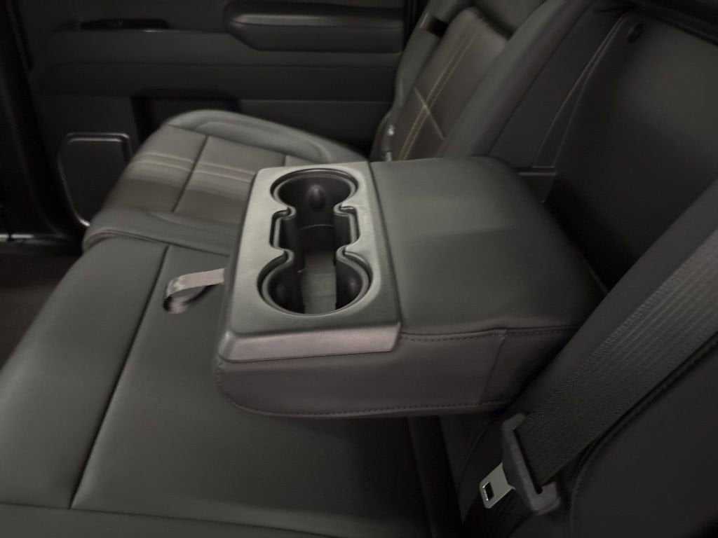 2026 Chevrolet Silverado 1500 High Country Crew Cab Short Box 4WD