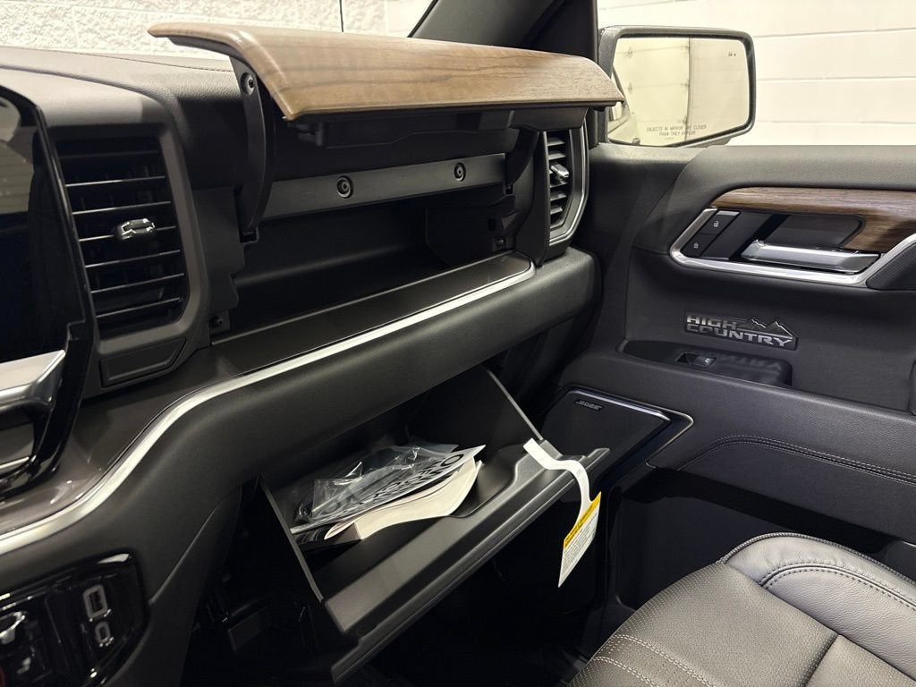 2026 Chevrolet Silverado 1500 High Country Crew Cab Short Box 4WD