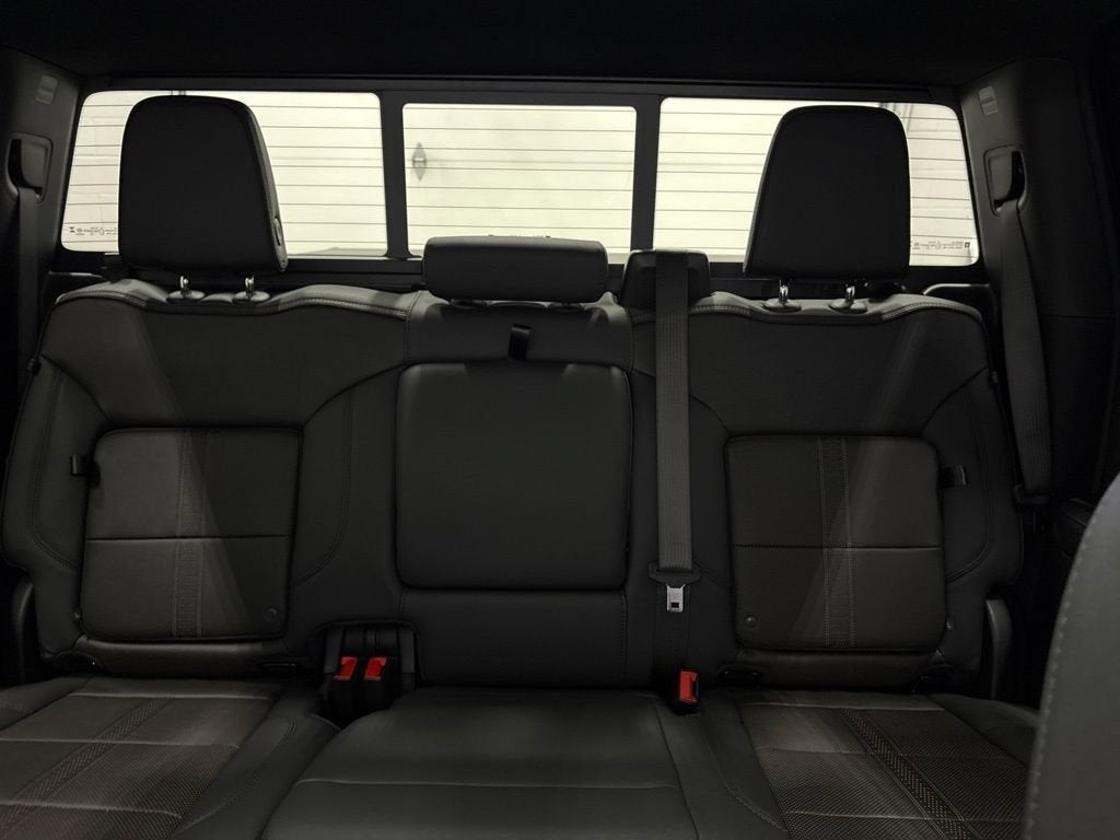 2026 Chevrolet Silverado 1500 High Country Crew Cab Short Box 4WD