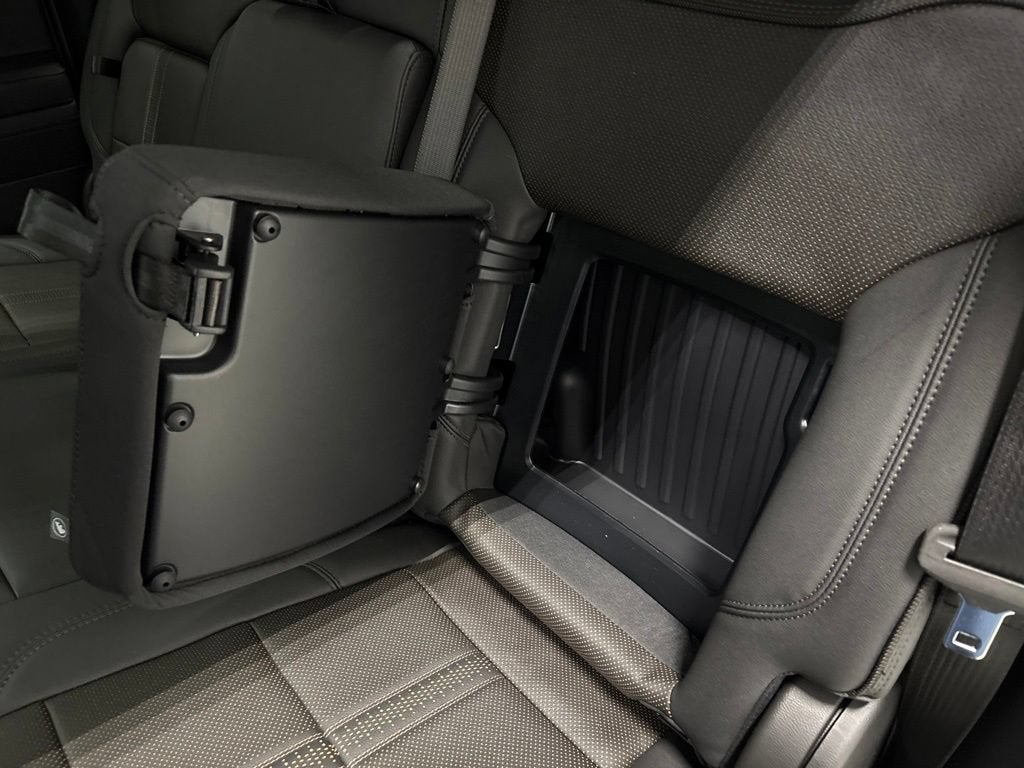 2026 Chevrolet Silverado 1500 High Country Crew Cab Short Box 4WD