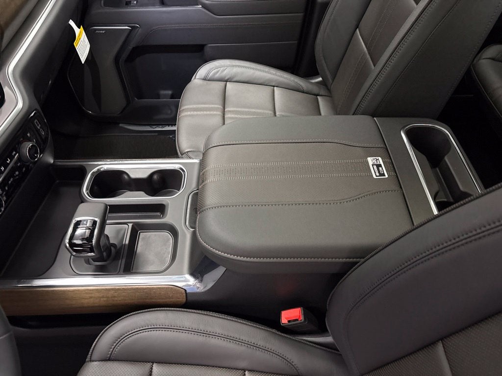 2026 Chevrolet Silverado 1500 High Country Crew Cab Short Box 4WD