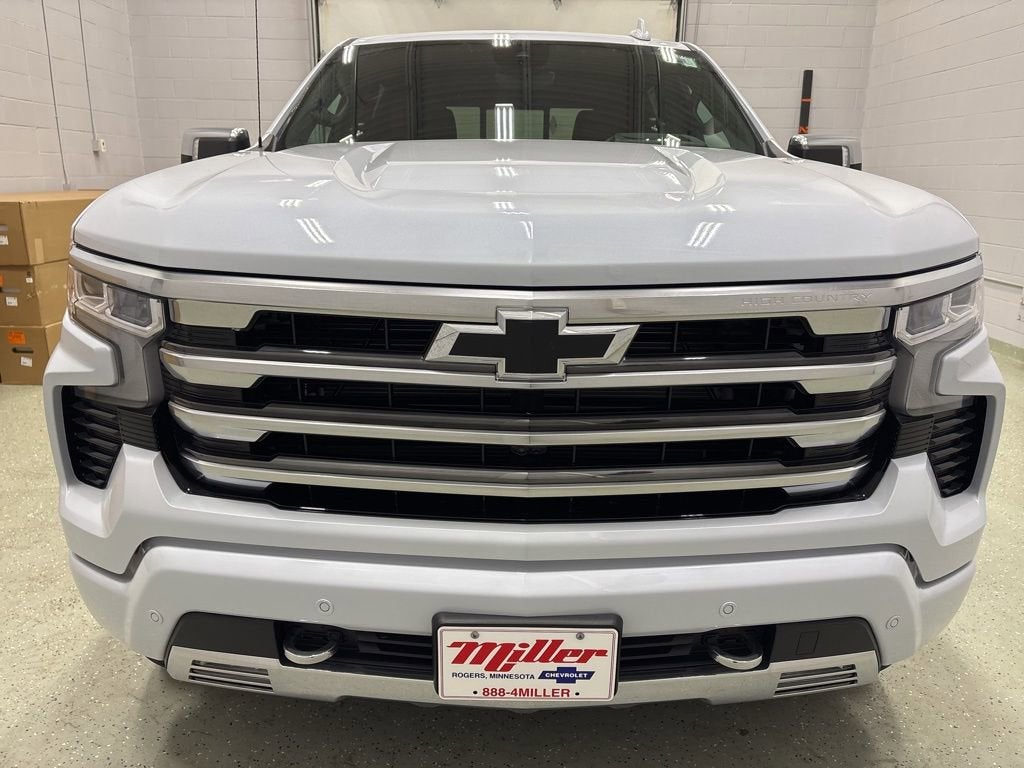 2026 Chevrolet Silverado 1500 High Country Crew Cab Short Box 4WD