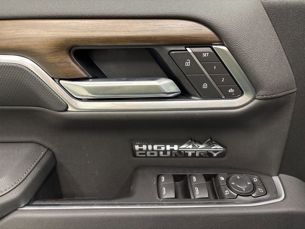 2026 Chevrolet Silverado 1500 High Country Crew Cab Short Box 4WD
