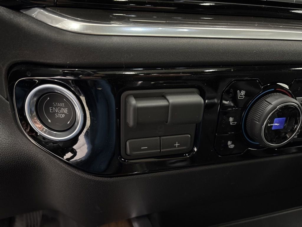 2026 Chevrolet Silverado 1500 High Country Crew Cab Short Box 4WD