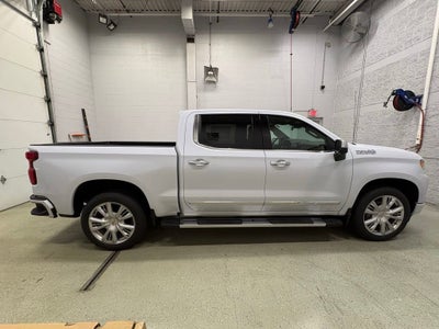 2026 Chevrolet Silverado 1500 High Country Crew Cab Short Box 4WD