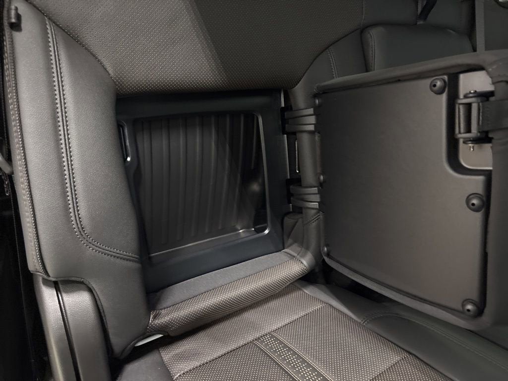 2026 Chevrolet Silverado 1500 High Country Crew Cab Short Box 4WD
