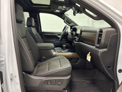 2026 Chevrolet Silverado 1500 High Country Crew Cab Short Box 4WD