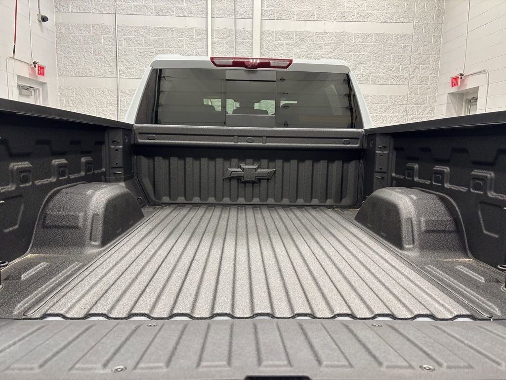 2026 Chevrolet Silverado 1500 High Country Crew Cab Short Box 4WD