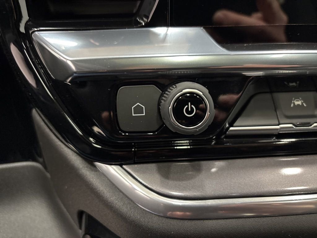 2026 Chevrolet Silverado 1500 High Country Crew Cab Short Box 4WD