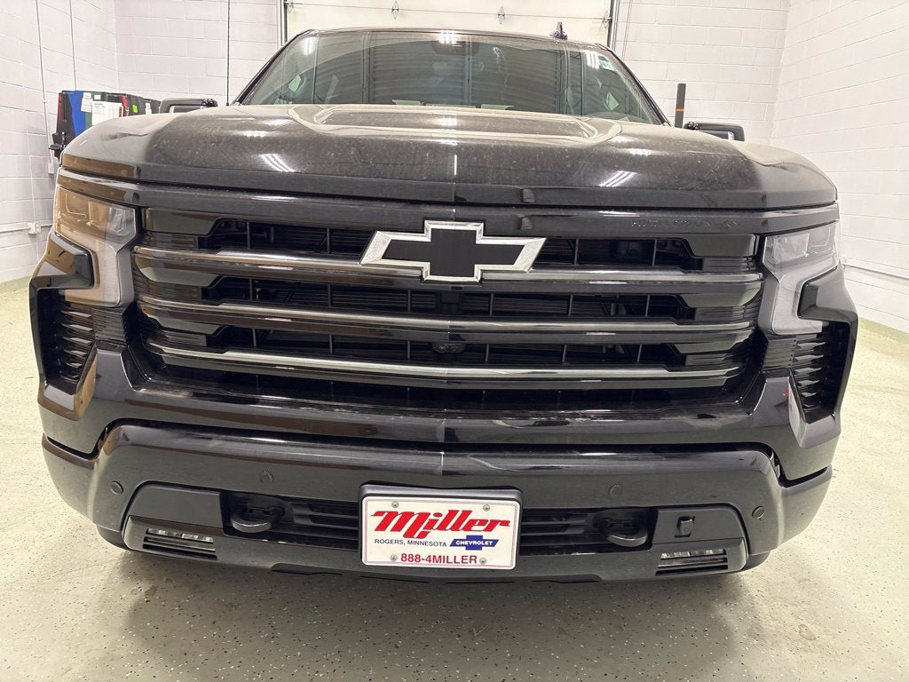 2026 Chevrolet Silverado 1500 High Country Crew Cab Short Box 4WD