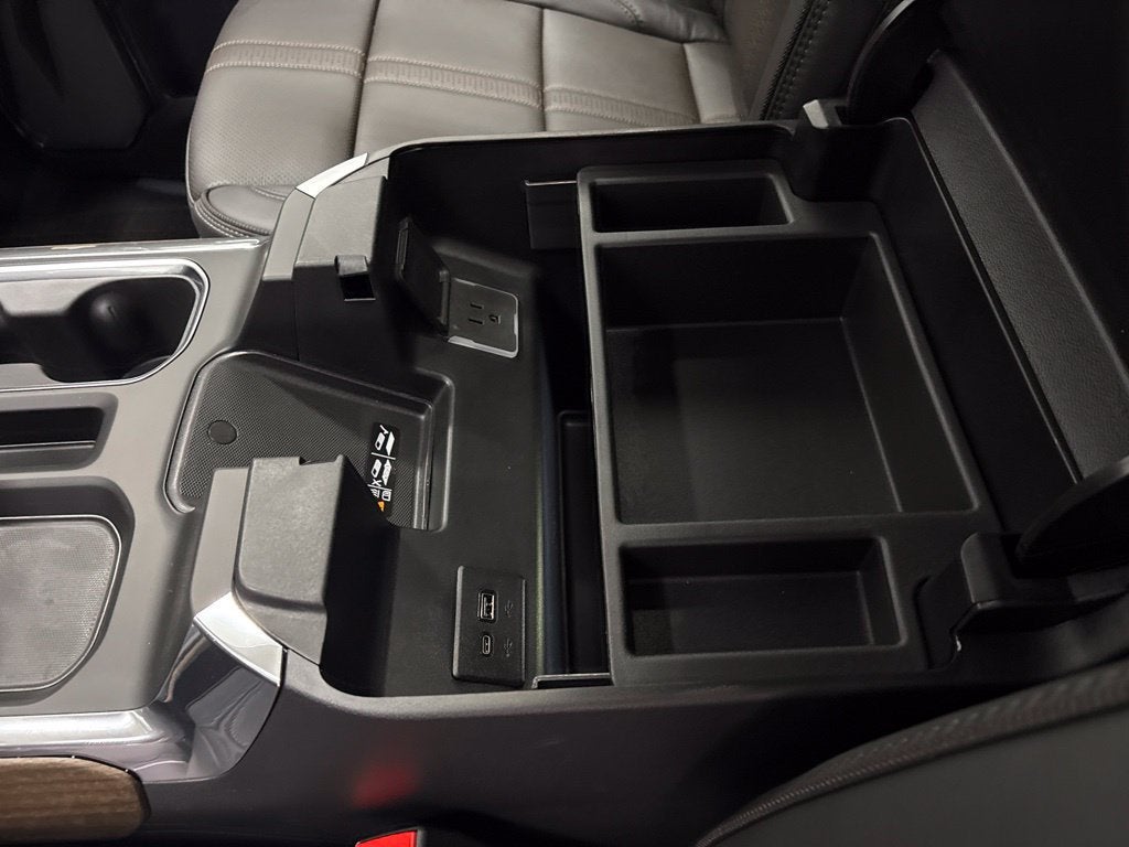 2026 Chevrolet Silverado 1500 High Country Crew Cab Short Box 4WD