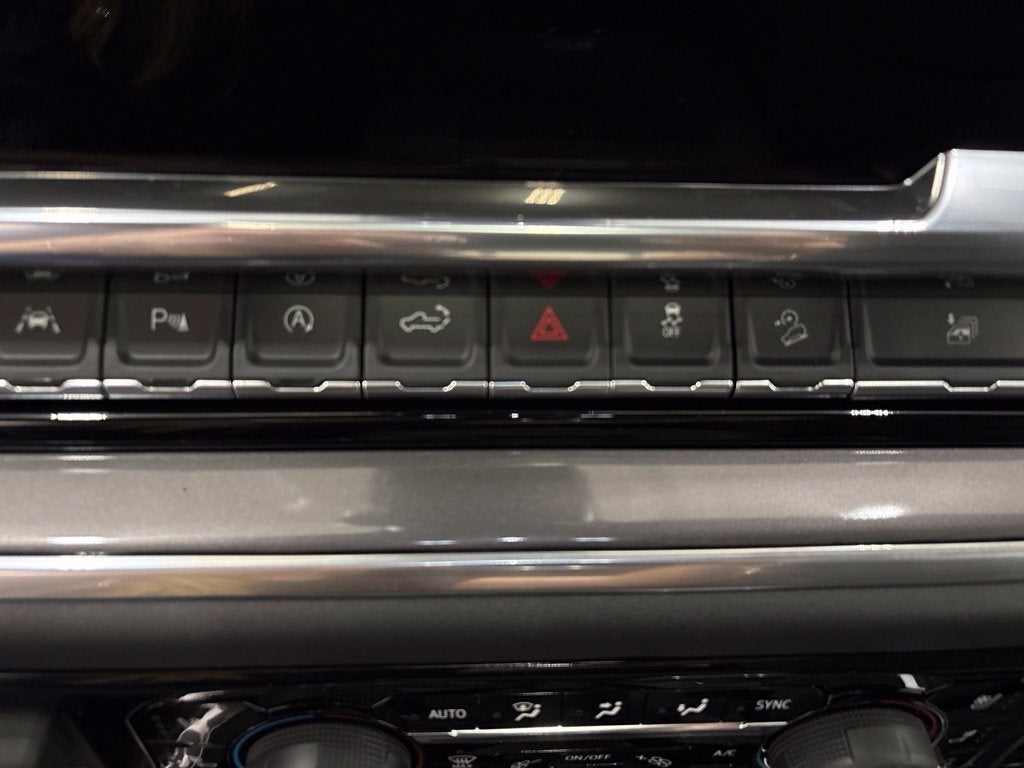 2026 Chevrolet Silverado 1500 High Country Crew Cab Short Box 4WD