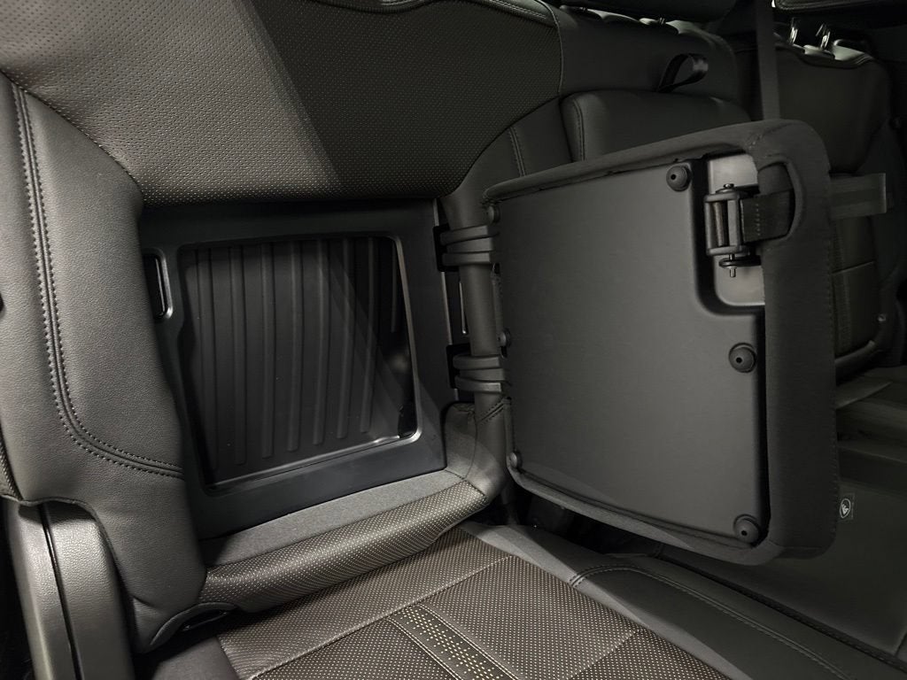 2026 Chevrolet Silverado 1500 High Country Crew Cab Short Box 4WD
