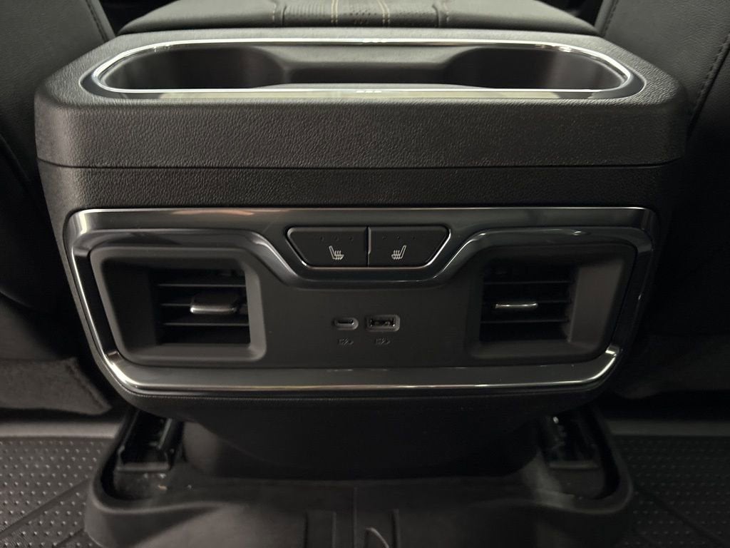 2026 Chevrolet Silverado 1500 High Country Crew Cab Short Box 4WD