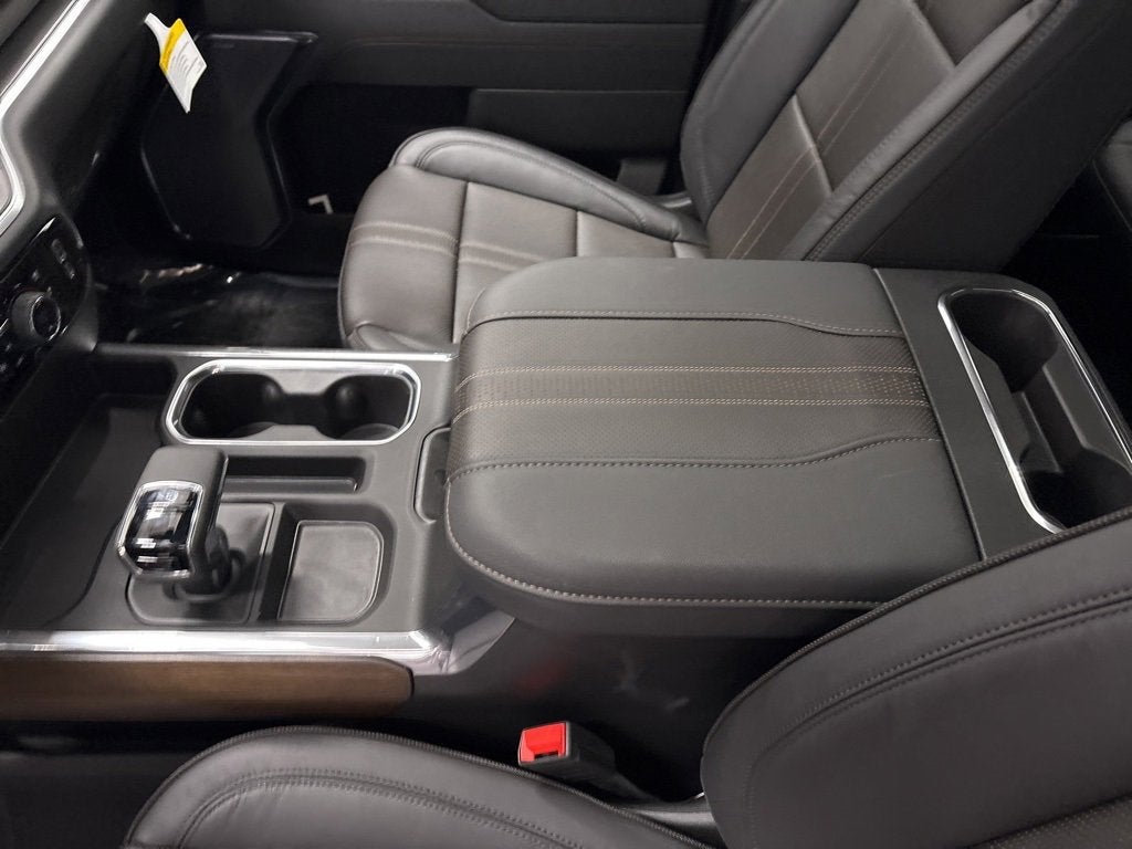 2026 Chevrolet Silverado 1500 High Country Crew Cab Short Box 4WD