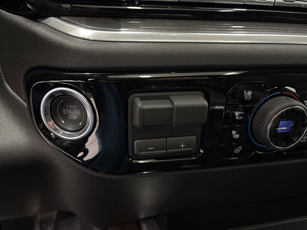 2026 Chevrolet Silverado 1500 High Country Crew Cab Short Box 4WD