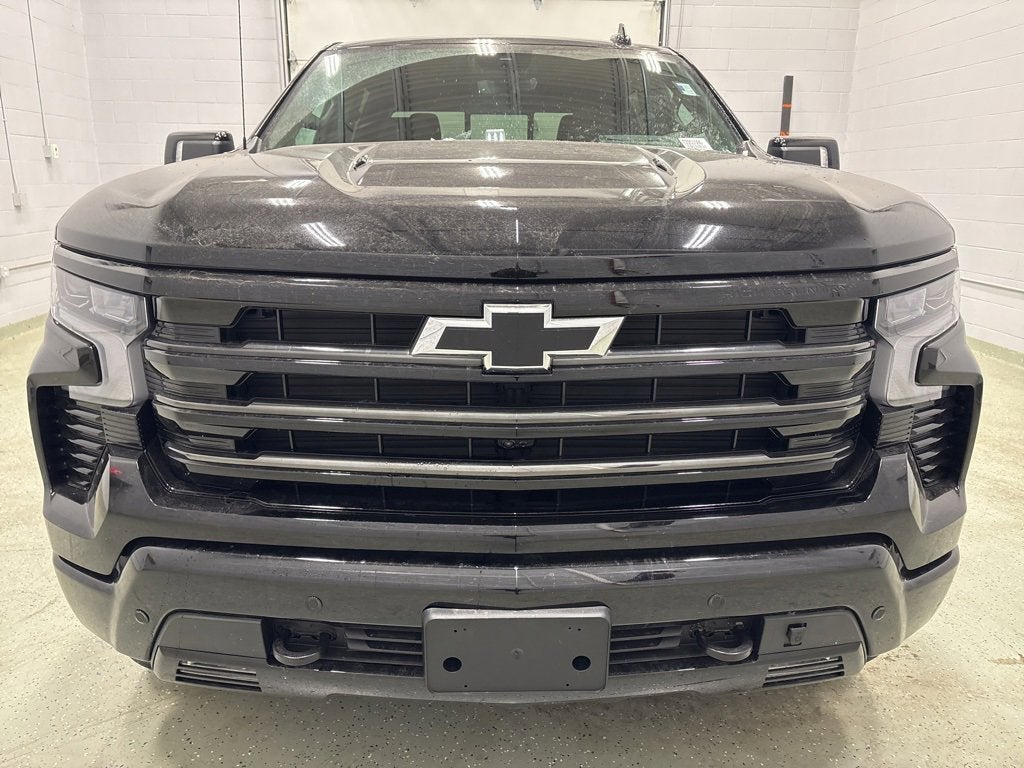 2026 Chevrolet Silverado 1500 High Country Crew Cab Short Box 4WD