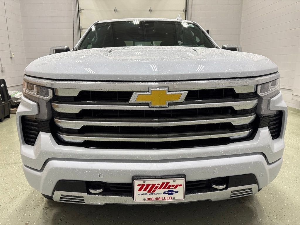 2026 Chevrolet Silverado 1500 High Country Crew Cab Short Box 4WD