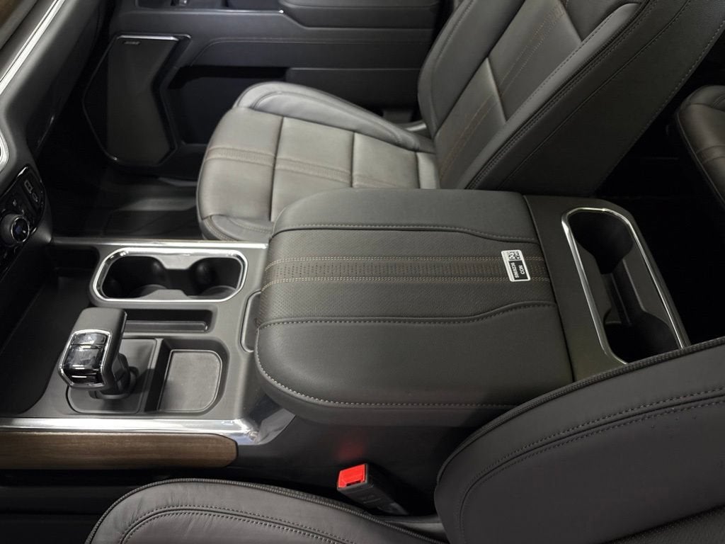 2026 Chevrolet Silverado 1500 High Country Crew Cab Short Box 4WD
