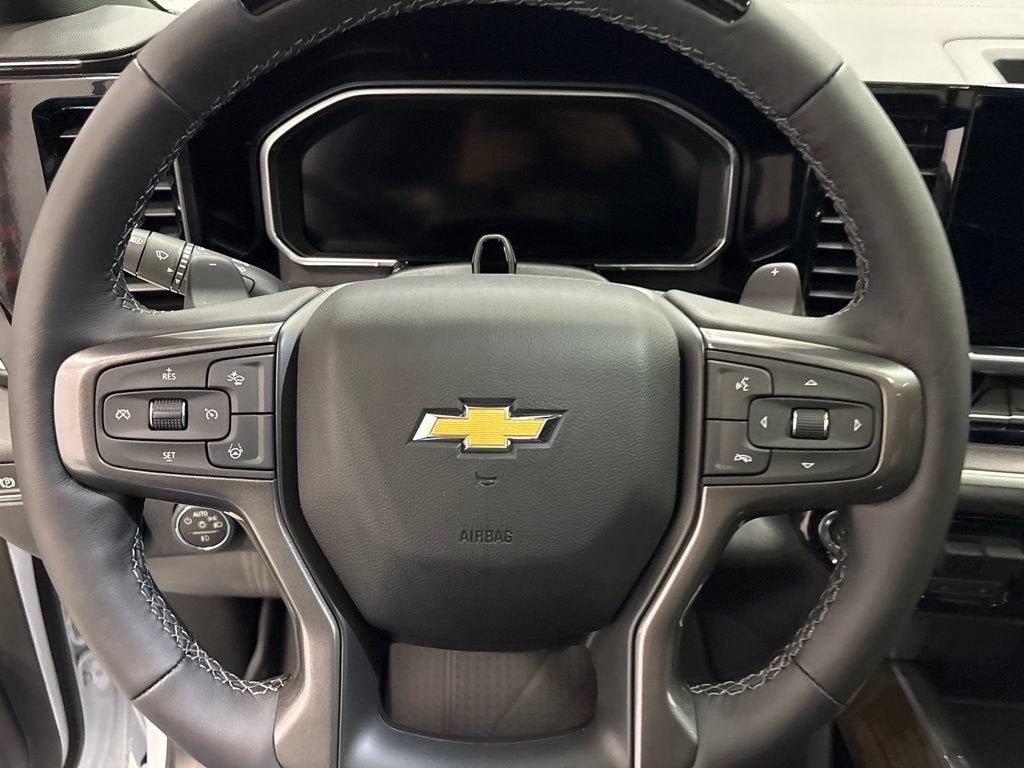 2026 Chevrolet Silverado 1500 High Country Crew Cab Short Box 4WD