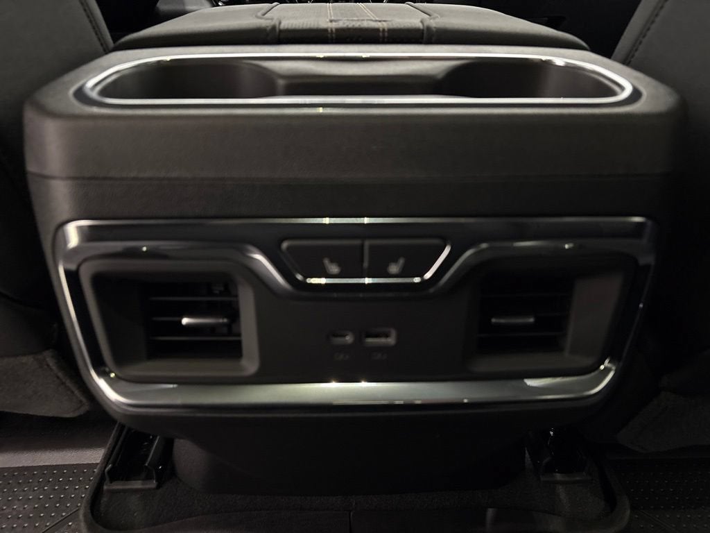 2026 Chevrolet Silverado 1500 High Country Crew Cab Short Box 4WD