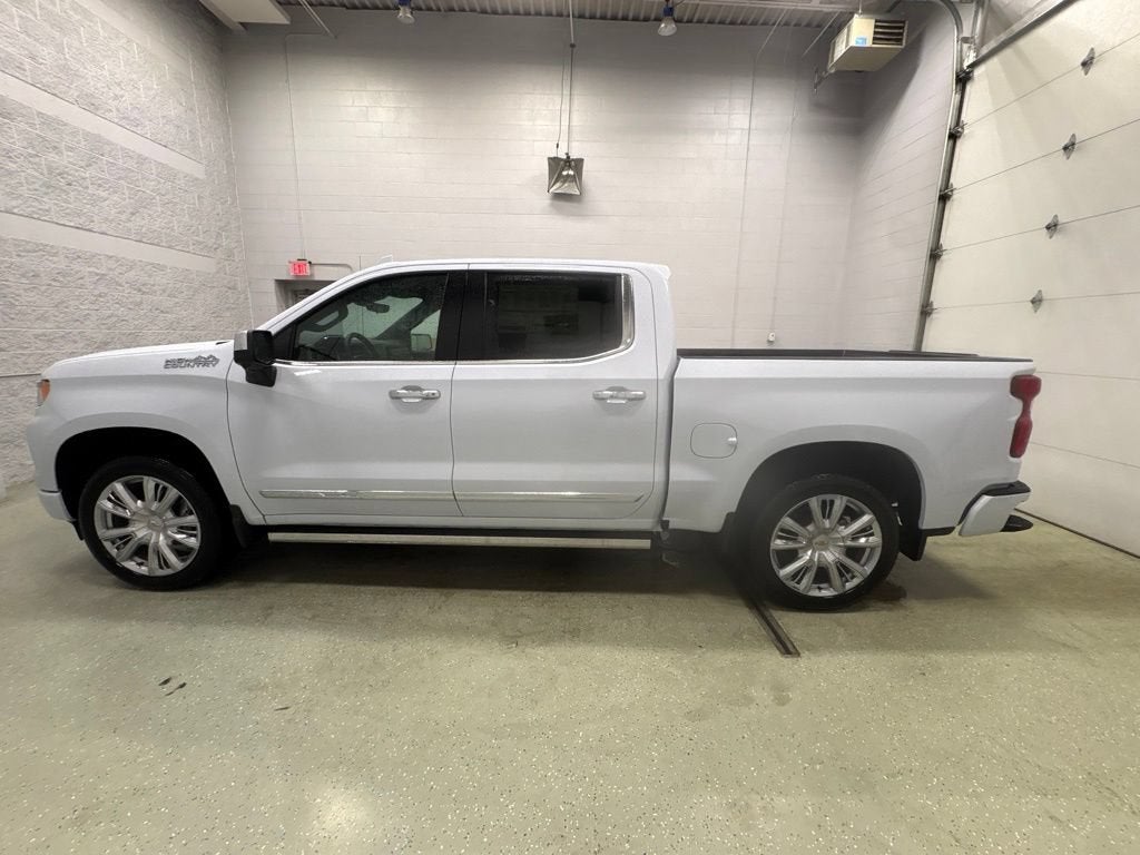 2026 Chevrolet Silverado 1500 High Country Crew Cab Short Box 4WD