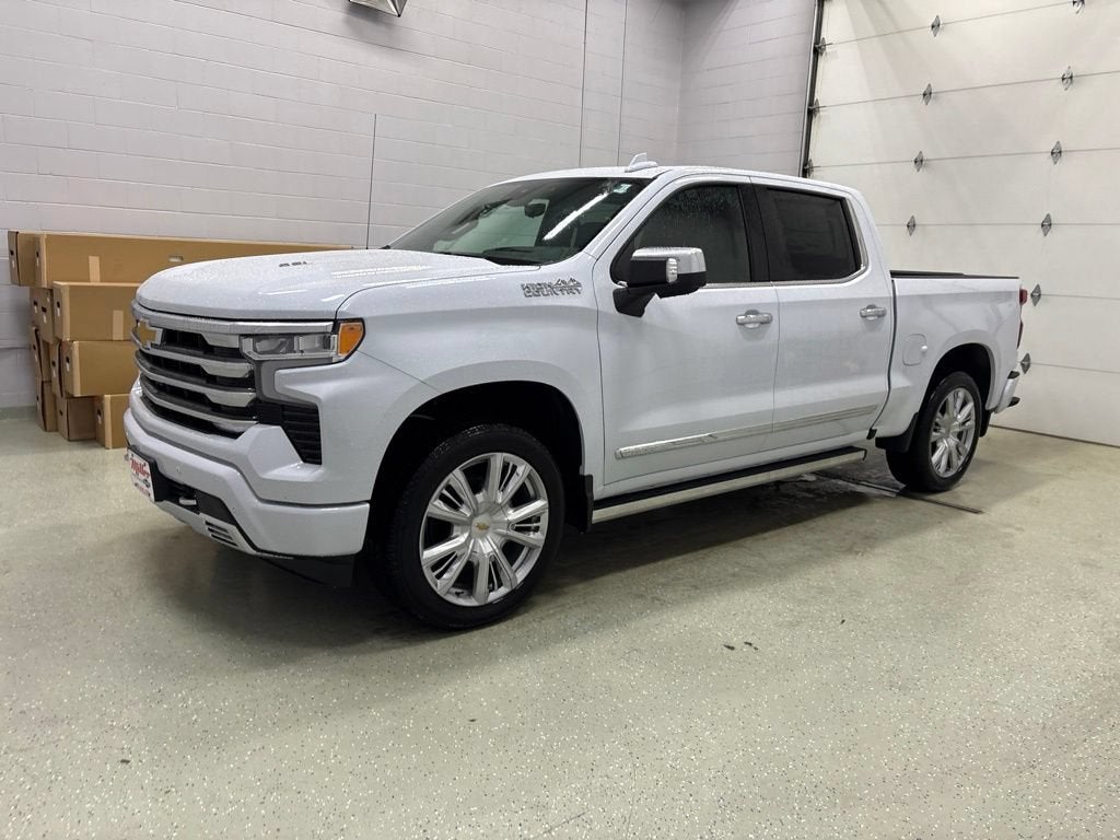 2026 Chevrolet Silverado 1500 High Country Crew Cab Short Box 4WD