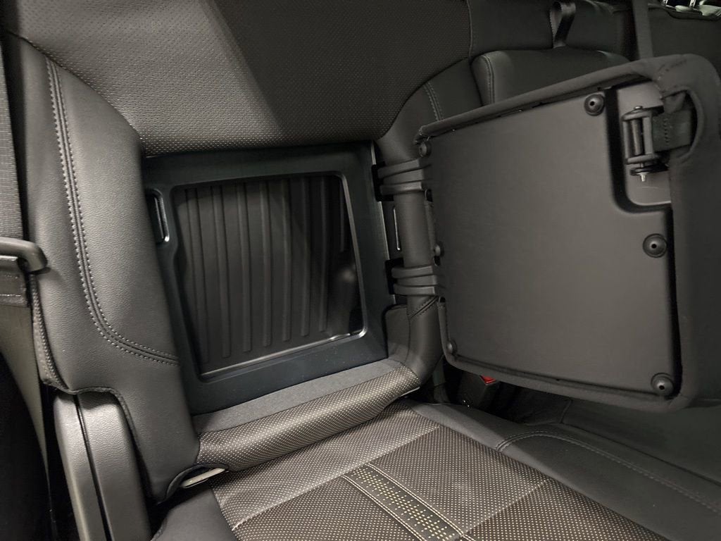 2026 Chevrolet Silverado 1500 High Country Crew Cab Short Box 4WD