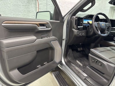 2026 Chevrolet Silverado 1500 High Country Crew Cab Short Box 4WD