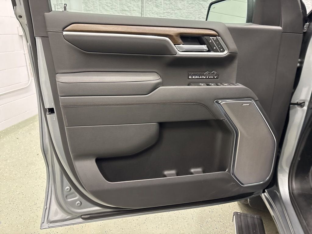 2026 Chevrolet Silverado 1500 High Country Crew Cab Short Box 4WD