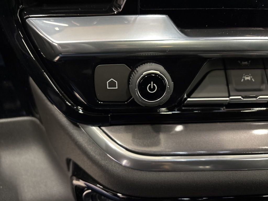 2026 Chevrolet Silverado 1500 High Country Crew Cab Short Box 4WD