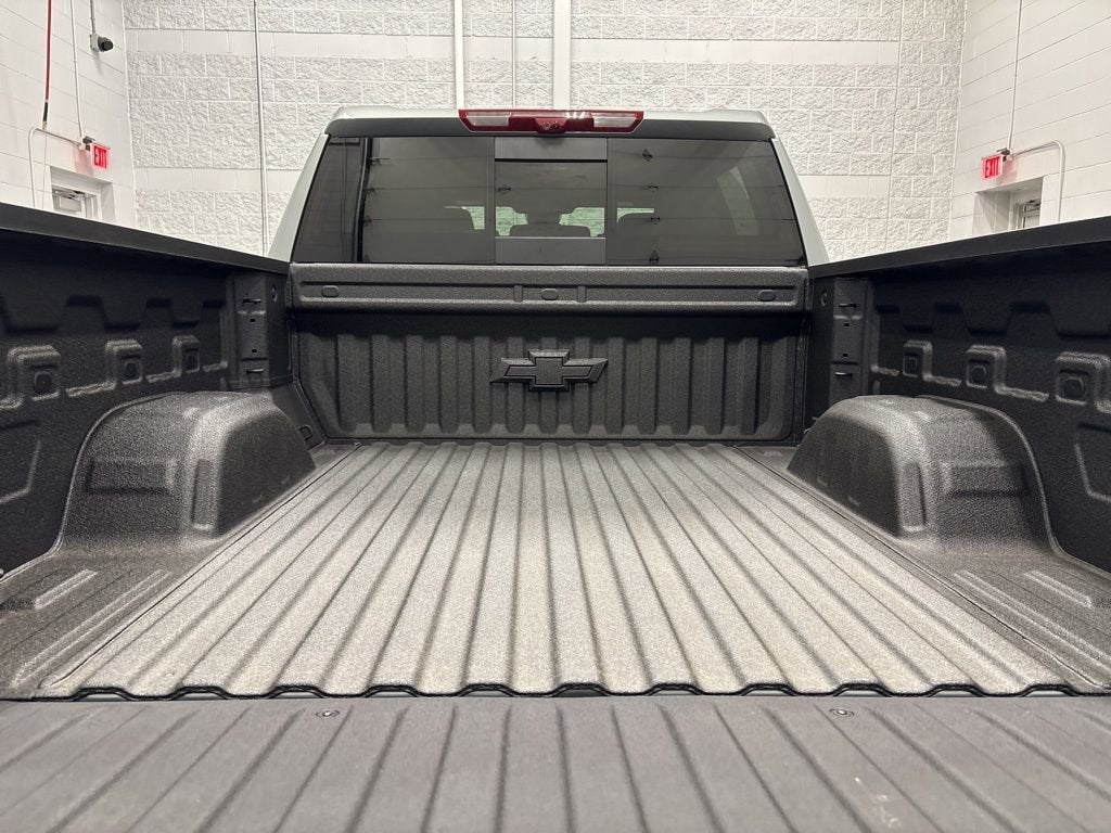 2026 Chevrolet Silverado 1500 High Country Crew Cab Short Box 4WD