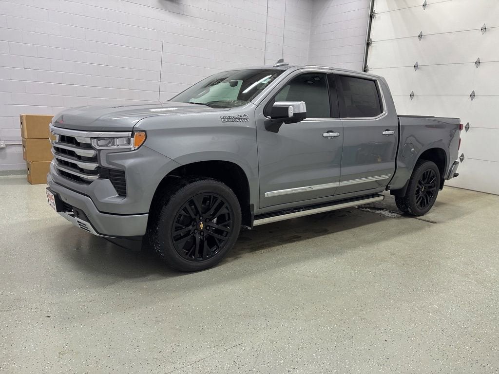 2026 Chevrolet Silverado 1500 High Country Crew Cab Short Box 4WD