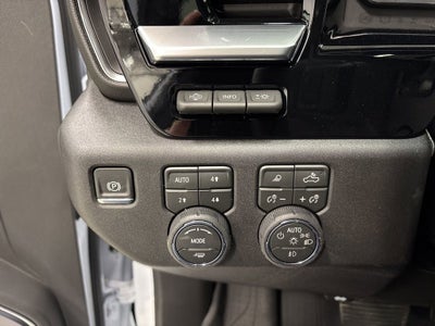 2026 Chevrolet Silverado 1500 High Country Crew Cab Short Box 4WD