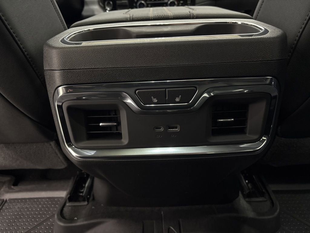 2026 Chevrolet Silverado 1500 High Country Crew Cab Short Box 4WD