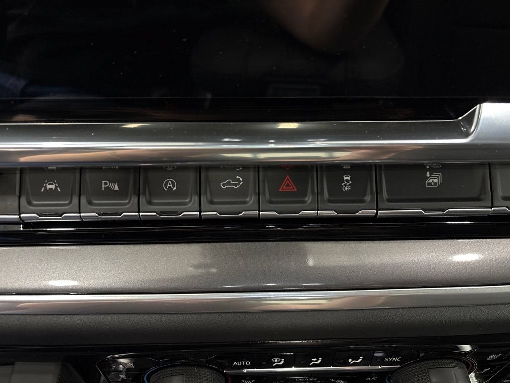 2026 Chevrolet Silverado 1500 High Country Crew Cab Short Box 4WD