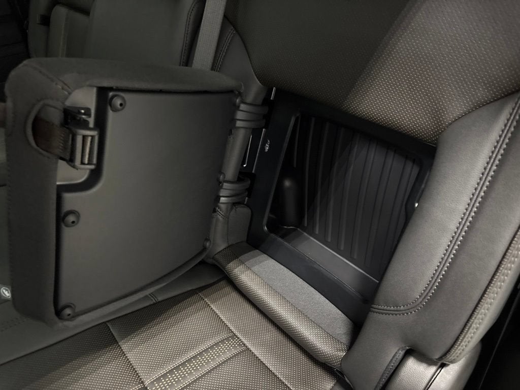 2026 Chevrolet Silverado 1500 High Country Crew Cab Short Box 4WD
