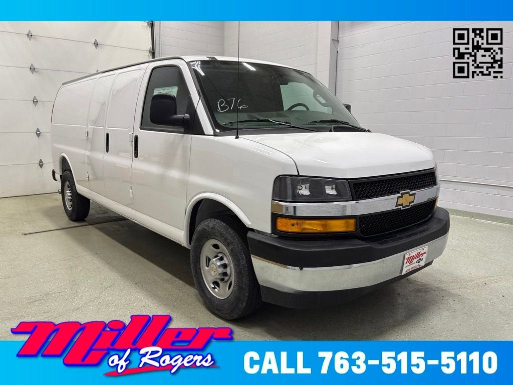 2026 Chevrolet Express 3500 Extended Work Van's photo