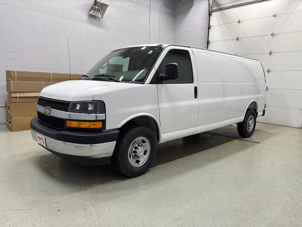 2026 Chevrolet Express Cargo WT 3500 Extended Wheelbase RWD