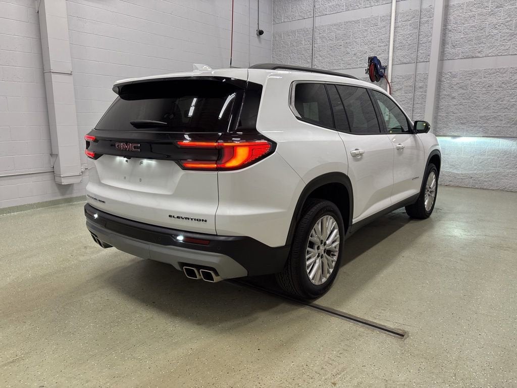 2025 GMC Acadia Elevation
