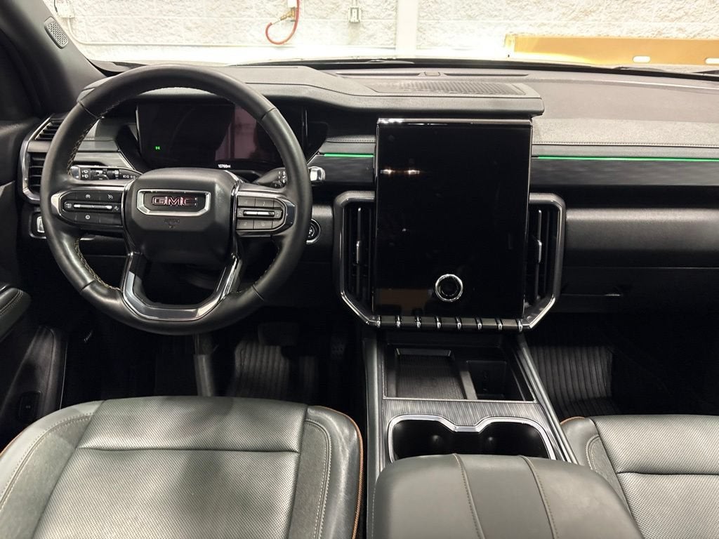 2025 GMC Acadia AT4