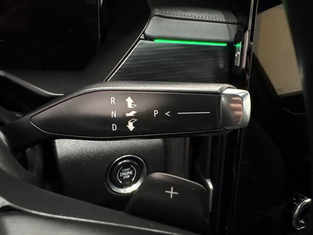 2025 GMC Acadia AT4