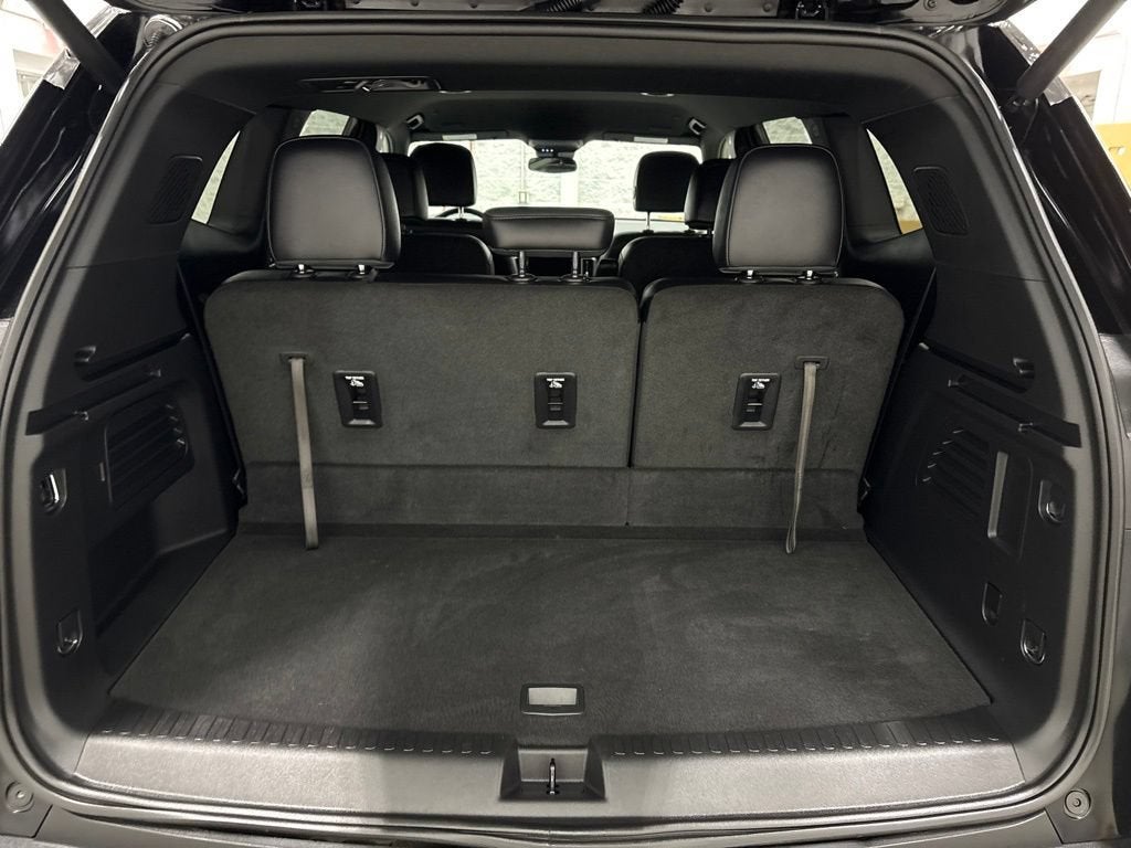 2025 GMC Acadia AT4