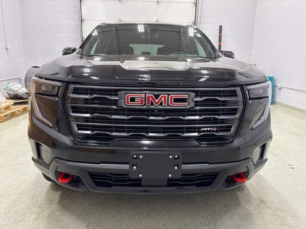 2025 GMC Acadia AT4