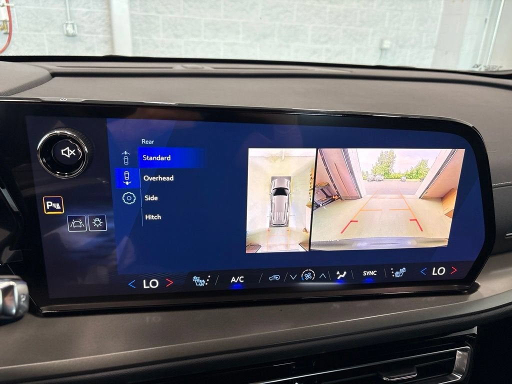 2026 Chevrolet Traverse LT SUV AWD