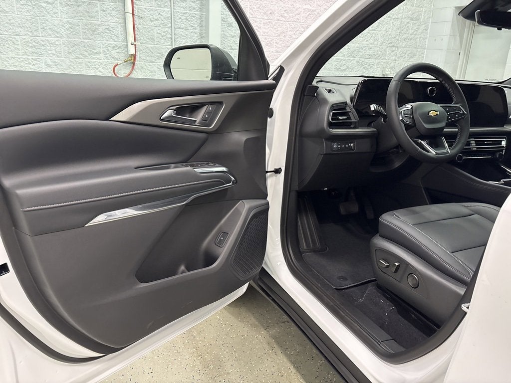 2026 Chevrolet Traverse LT SUV AWD