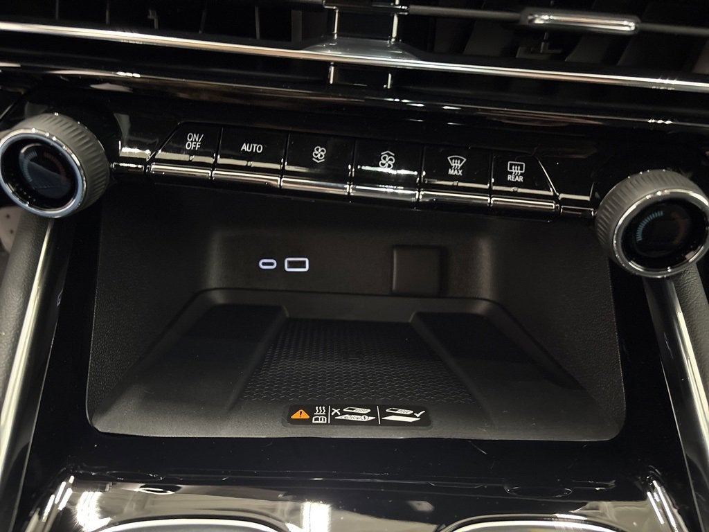 2026 Chevrolet Traverse LT SUV AWD