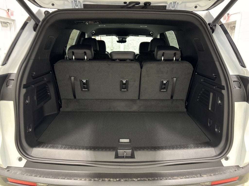 2026 Chevrolet Traverse LT SUV AWD