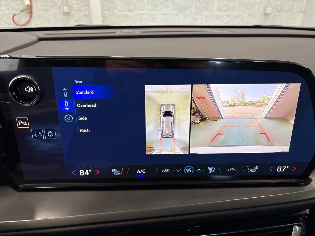 2026 Chevrolet Traverse LT SUV AWD